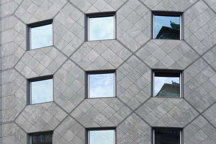 ʯ��Ļǽ��������μ�����?